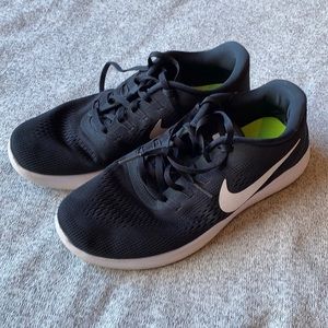 Nike Free Runs